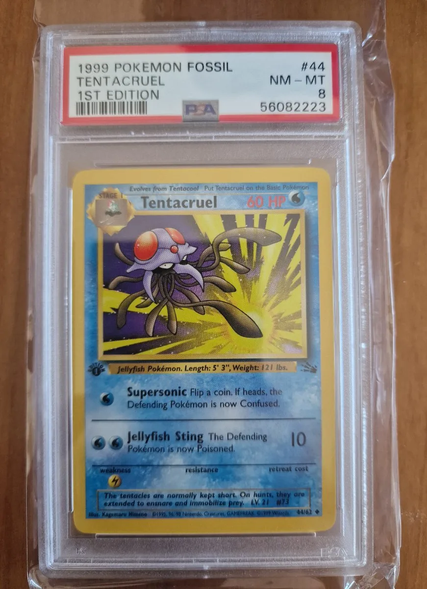 Tentacruel Fossil 1st Ed - PSA 8